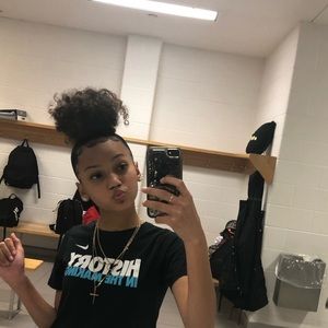 Meet your Posher, Gabrielle